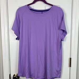 Champion purple short sleeved tee shirt XXL. 6% spandex.